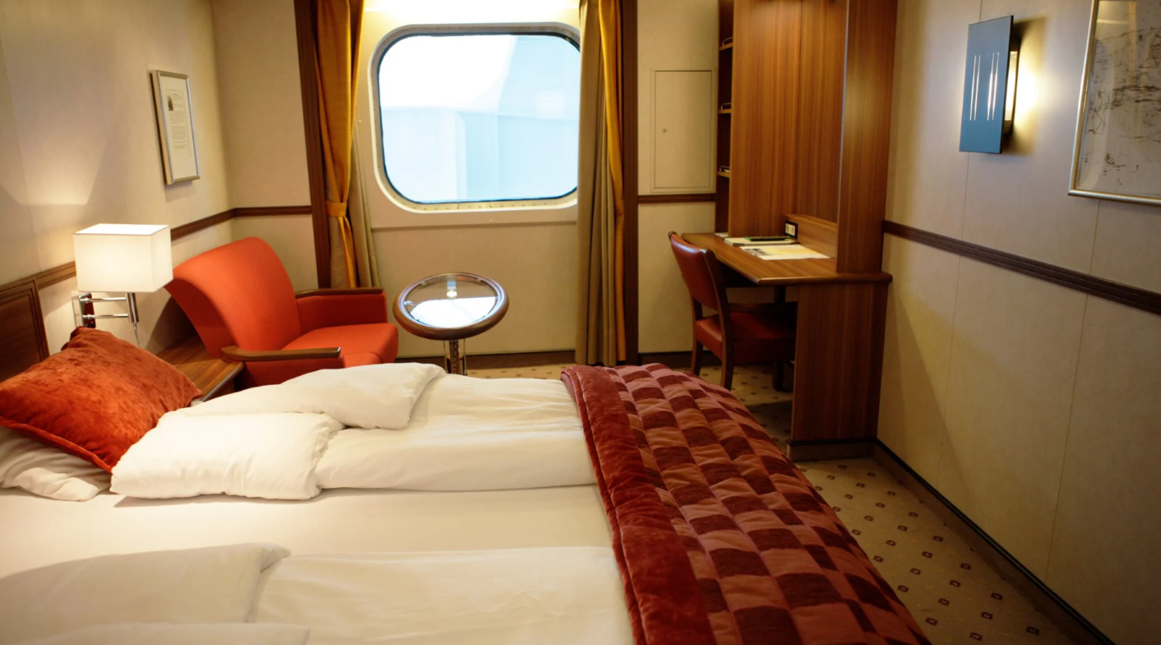 Hurtigruten - MS Fram - Polar Outside FJ.png